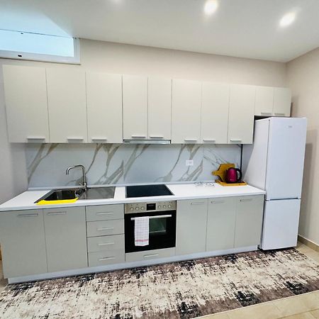 Edi Apartament Center Shkodër Екстериор снимка