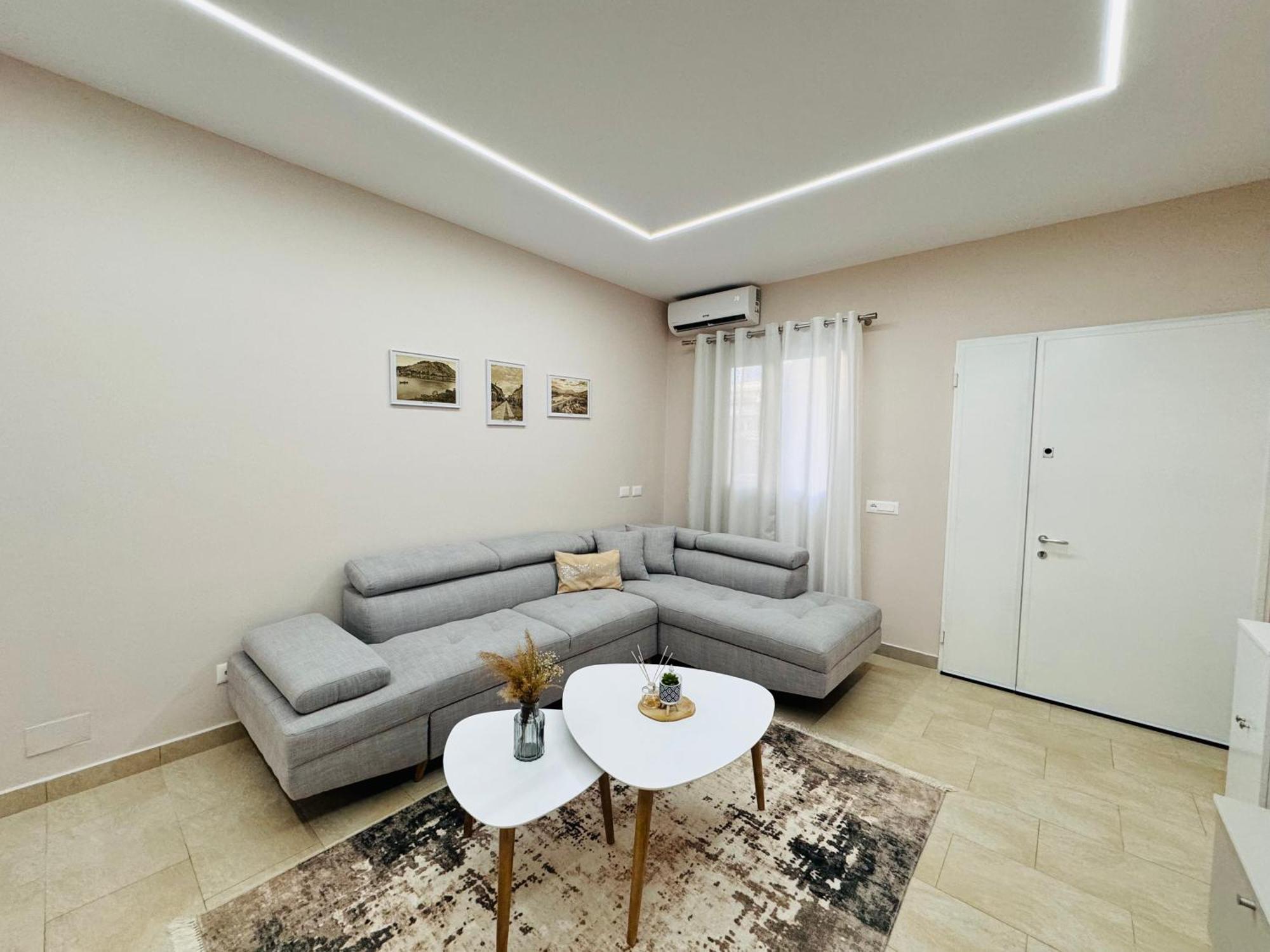 Edi Apartament Center Shkodër Екстериор снимка