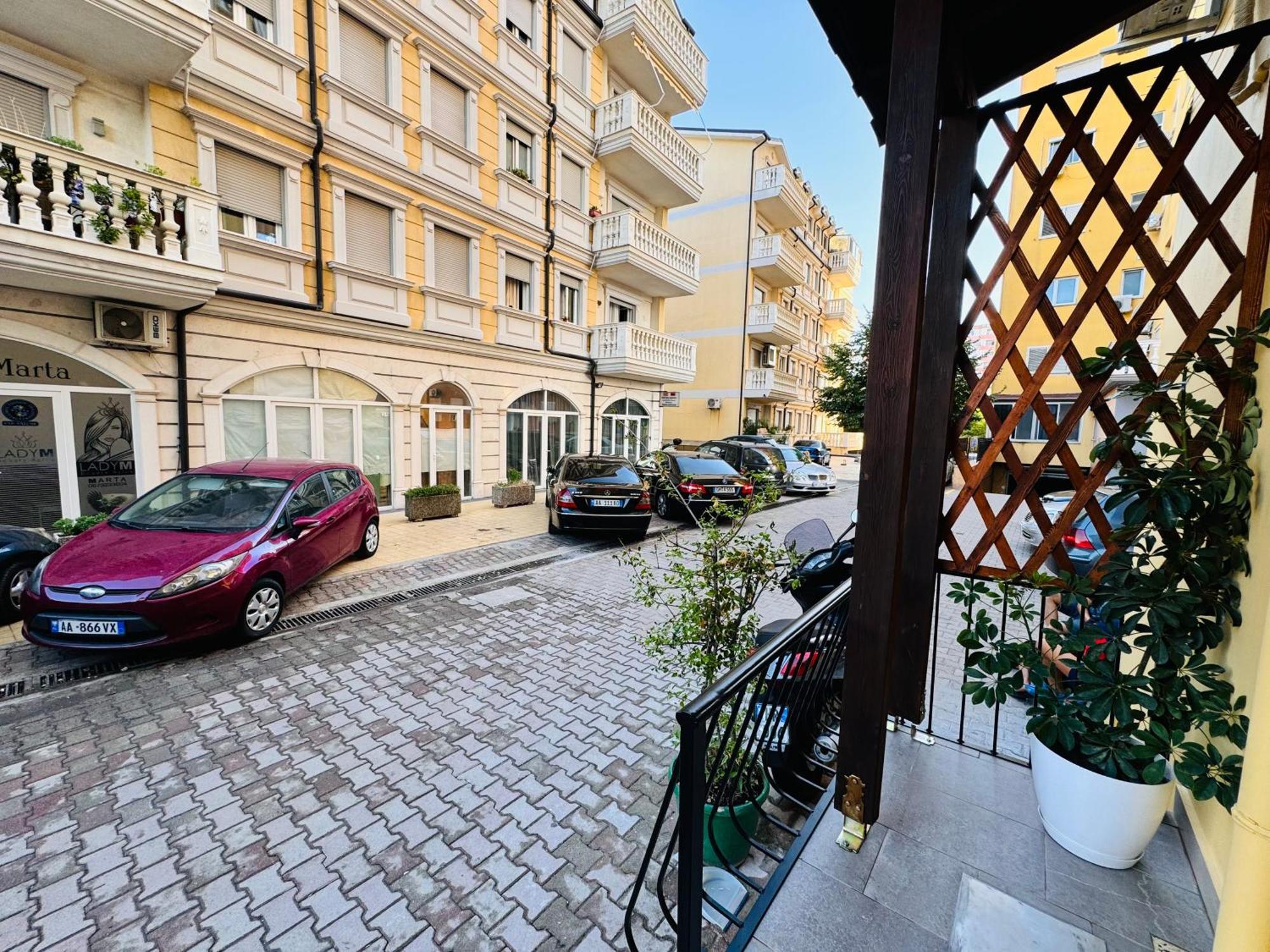 Edi Apartament Center Shkodër Екстериор снимка