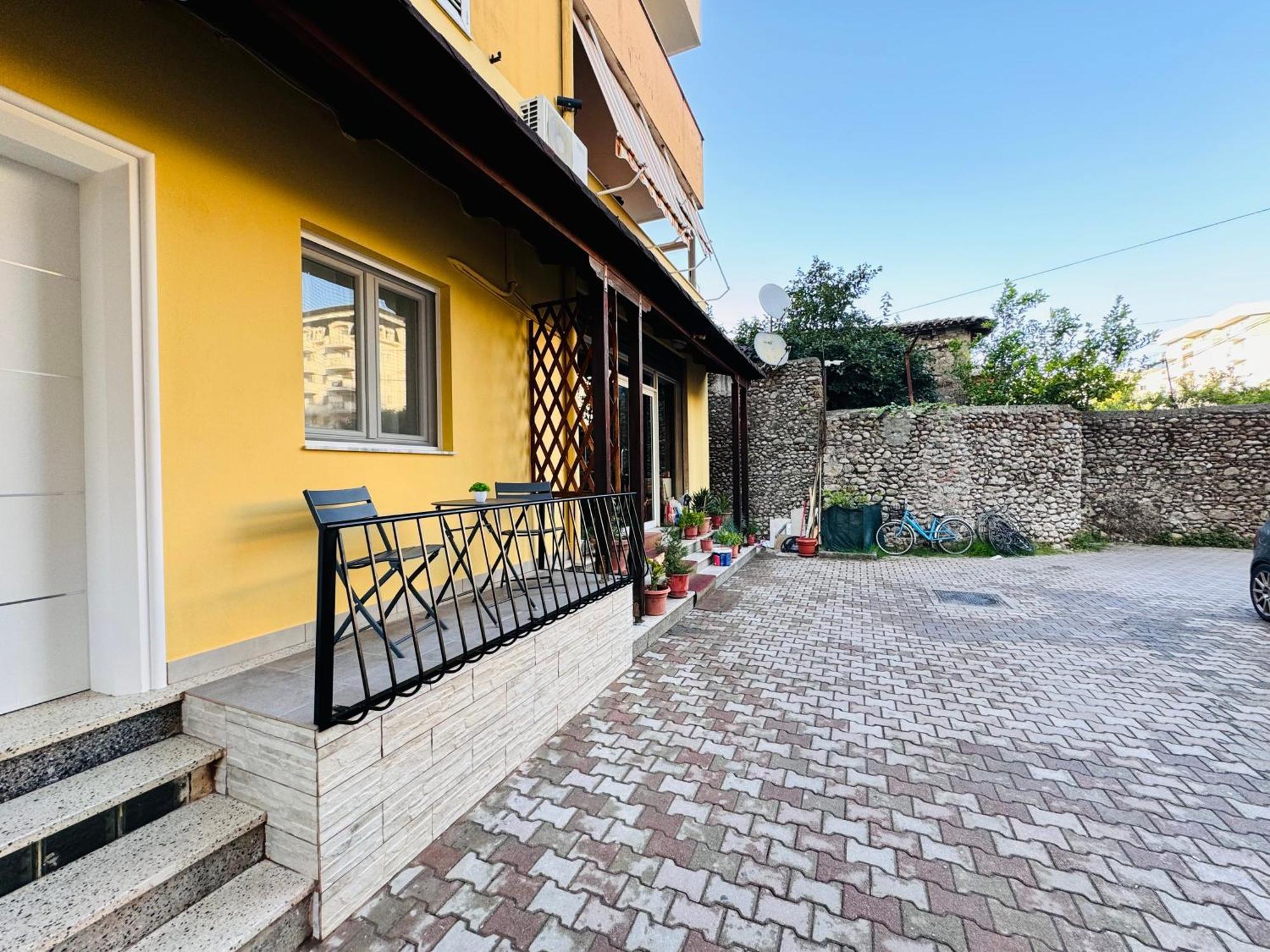 Edi Apartament Center Shkodër Екстериор снимка